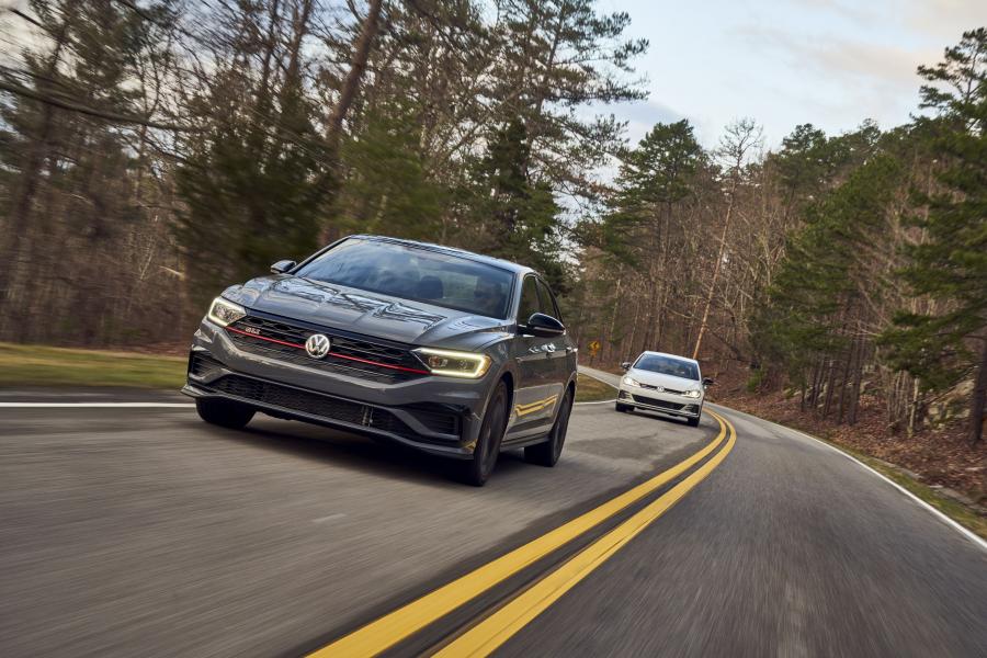  Volkswagen Jetta GLI 35th Anniversary 2019 года  (NA) (фото 11 из 44)